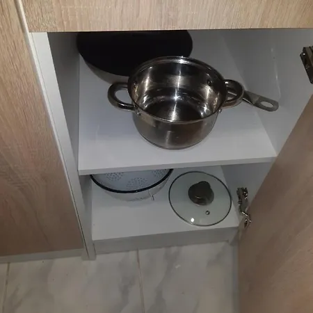 Middle Door Apartman
