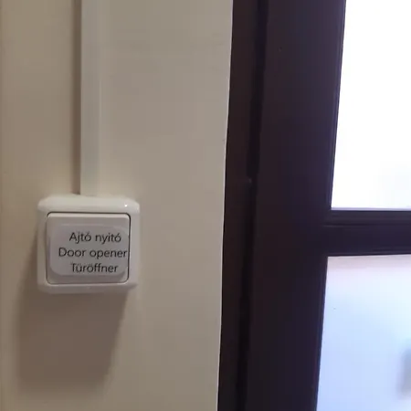 Lejlighed Middle Door Apartman Pápa